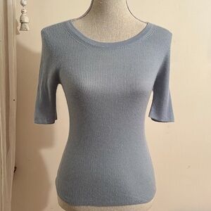Banana Republic Light Blue 100% Cashmere Crew Neck Sweater. Size Small